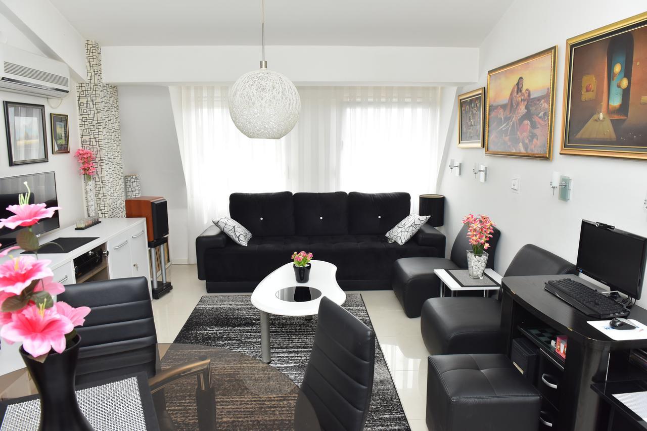 Apartment Union Kumanovo Esterno foto