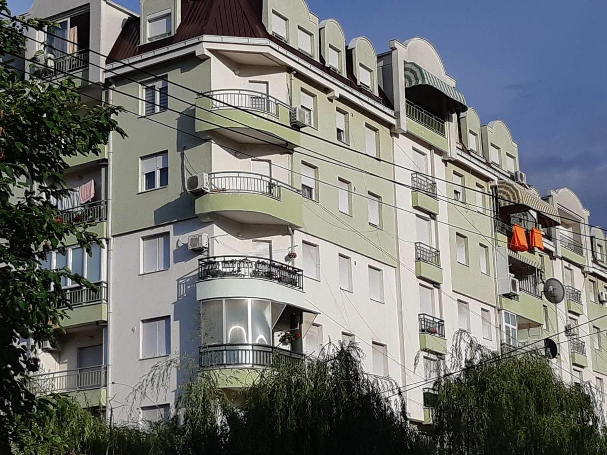 Apartment Union Kumanovo Esterno foto